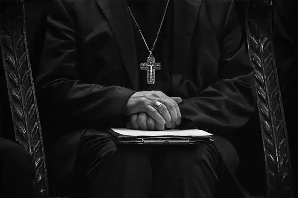 Dream Interpretation of Seeing a Bishop in Your Sleep - NuvoraDream-DreamDecode