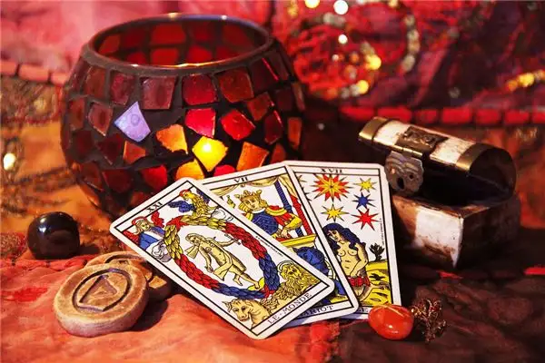 Dream Interpretation of Tarot Card Reading in Your Sleep - DreamDecode-DreamDecode