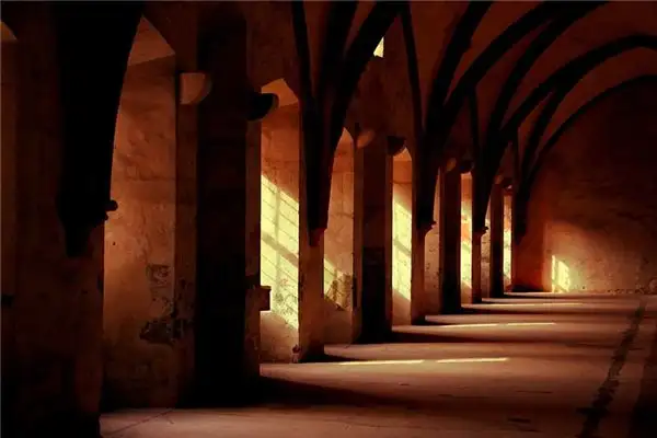 Dream Interpretation of Hallways in Dreams NuvoraDream