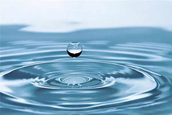 Dream Interpretation of Carrying Water Meaning and Symbolism-DreamDecode