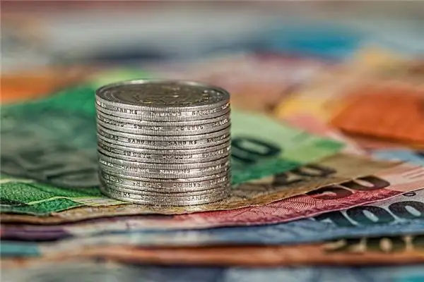 Dreaming of Owing Money Meaning and Interpretation - NuvoraDream-DreamDecode