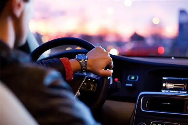 Dreaming of Driving a Car or Flying a Plane Meaning and Interpretation-DreamDecode