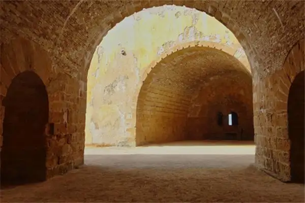 Dream of Vaults and Domes Meaning - NuvoraDream-DreamDecode
