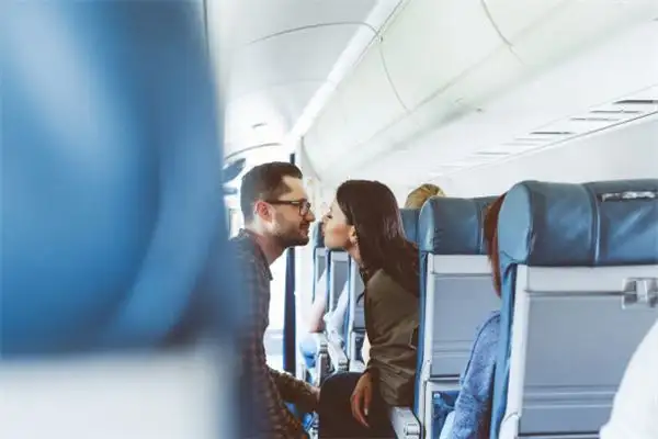 Dream Interpretation Kissing a Man Meaning and Symbolism-DreamDecode