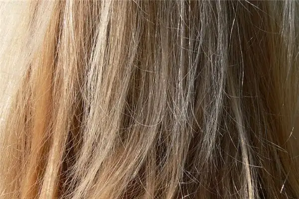 Dreaming of Hair Loss Meaning and Interpretation NuvoraDream-DreamDecode