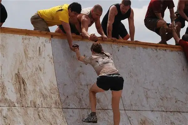 Dream Interpretation Wife Falling Into a Pit NuvoraDream-DreamDecode