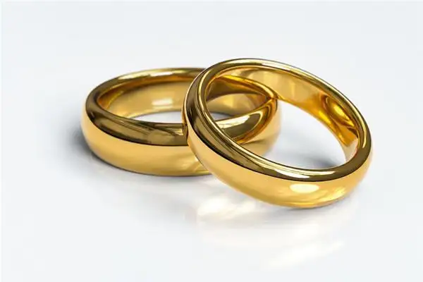 Dream Interpretation Finding Gold in Your Dream NuvoraDream-DreamDecode