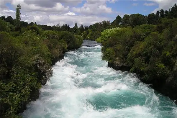 Dream Interpretation of Rushing Water in Dreams - NuvoraDream-DreamDecode