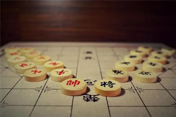 Dreaming of Playing Chess Meaning and Interpretation - NuvoraDream-DreamDecode