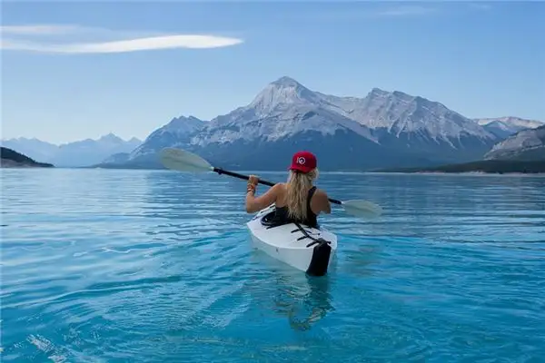 Dream of Rowing a Boat Meaning and Interpretation - NuvoraDream