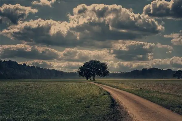 Dreaming of Cloudy Weather Meaning and Interpretation - NuvoraDream-DreamDecode