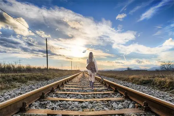 Dreaming of Singles Day Meaning and Interpretation - NuvoraDream-DreamDecode