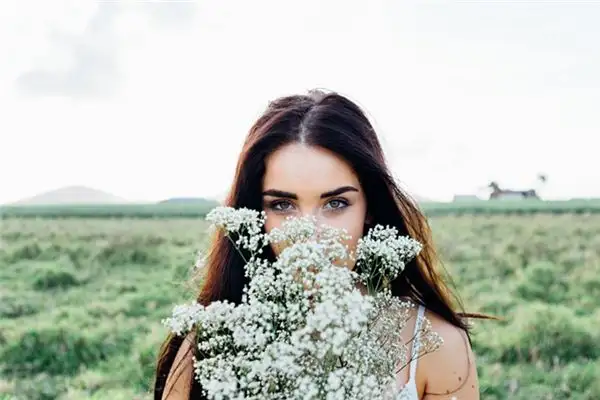 Dream Interpretation of Changing Appearance - NuvoraDream