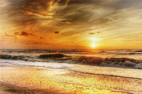 Dreaming of Holidays Meaning and Interpretation - NuvoraDream-DreamDecode