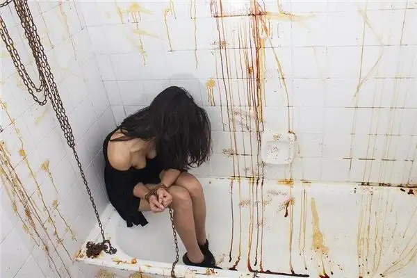 Dream Interpretation Hands and Feet Tied Meaning at NuvoraDream-DreamDecode