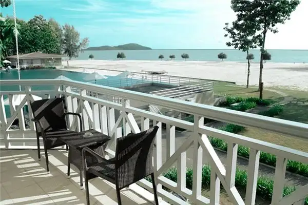 Dreaming of a Balcony Meaning and Interpretation - NuvoraDream-DreamDecode