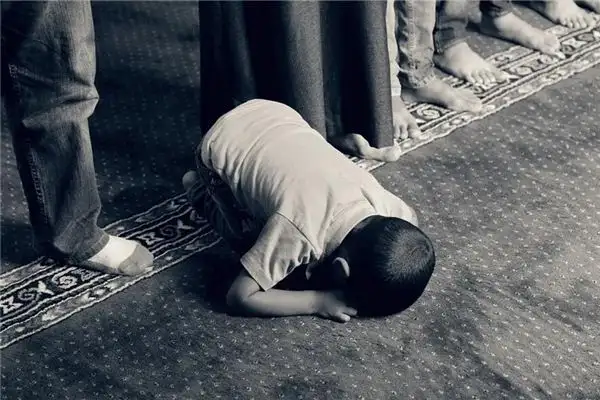 Dreaming of Bowing to a Dead Person - Nuvora Dream Interpretation-DreamDecode