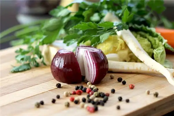 Dream Interpretation of Onions - NuvoraDream-DreamDecode