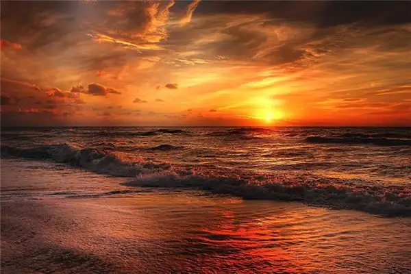 Dream of Red Sky Meaning - NuvoraDream-DreamDecode