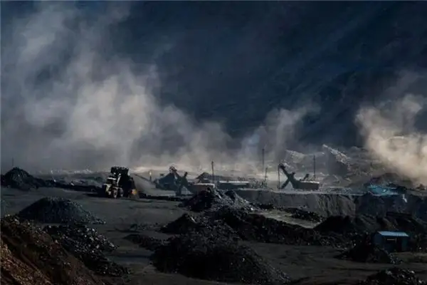 Dream of Coal Mine Meaning and Interpretation - NuvoraDream-DreamDecode